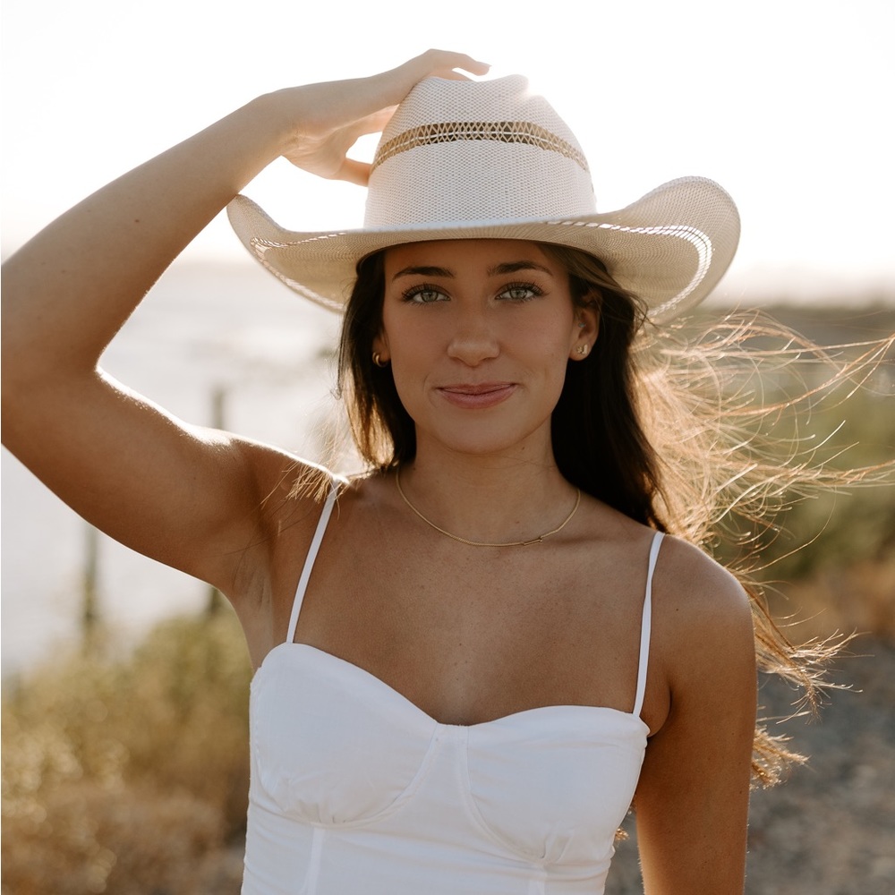 Meet your Posher, Madi